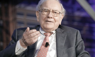 Warren Buffet a trebuit sa le explice actionarilor de ce actiunile Bershire Hathaway au scazut cu 12% anul trecut
