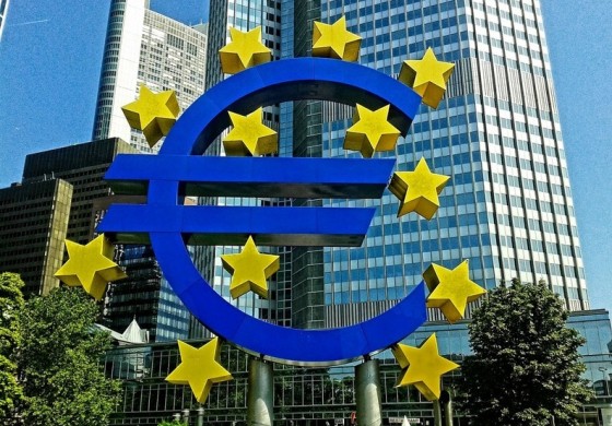 Goldman Sachs anticipeaza ca euro va cobora sub paritatea cu dolarul, taierea dobanzilor de catre BCE fiind inca posibilă