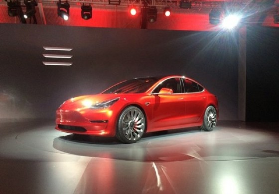 Producatorul american de automobile electrice Tesla a dezvaluit noul sau Sedan Model 3