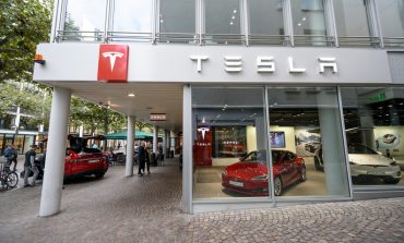 Masina cu cea mai rapida acceleratie din lume, Tesla Model S, va deveni in curand si mai rapida