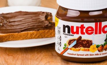 Celebra crema de ciocolata Nutella a fost scoasa din mai multe supermarketuri pe motiv ca ar contine ingrediente cancerigene